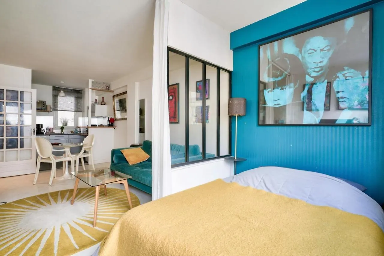 Adorable Studio In The Heart Of Paris Apartment